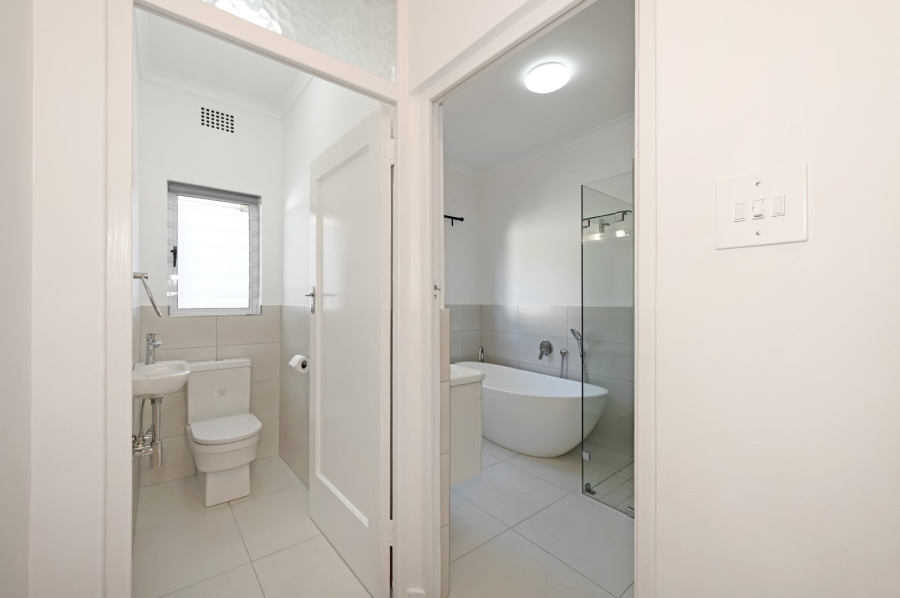 To Let 4 Bedroom Property for Rent in Newlands Western Cape